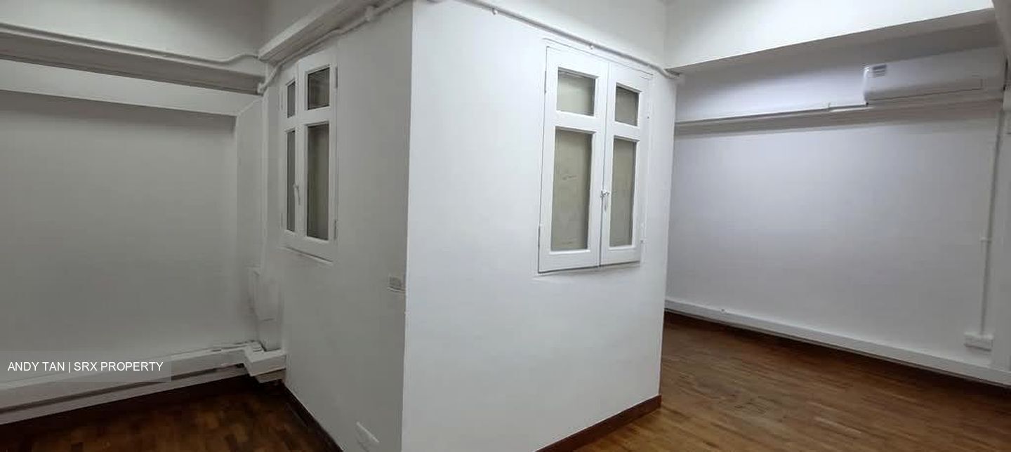 North Bridge Road (D7), Office #593383491